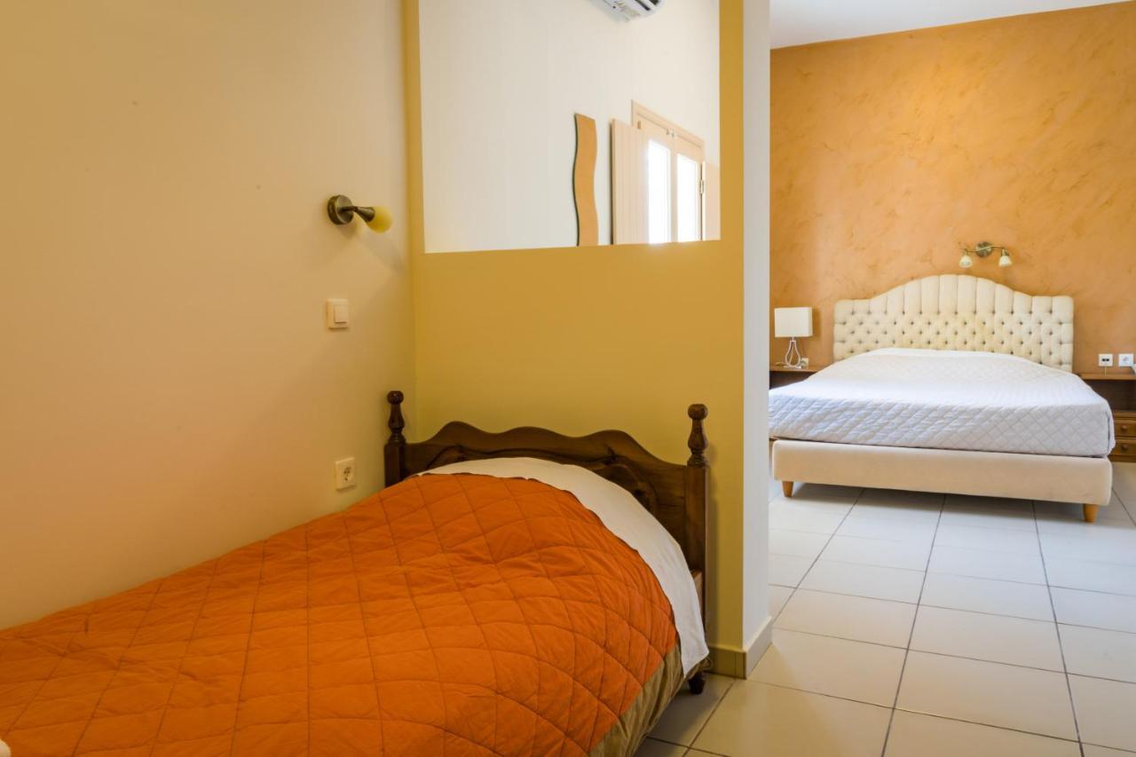 Rena Hotel Perissa (Santorini) Exterior photo