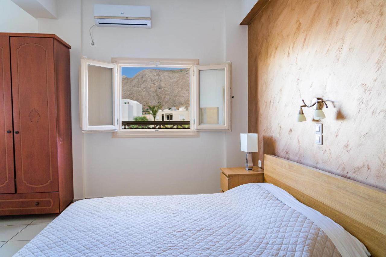 Rena Hotel Perissa (Santorini) Exterior photo