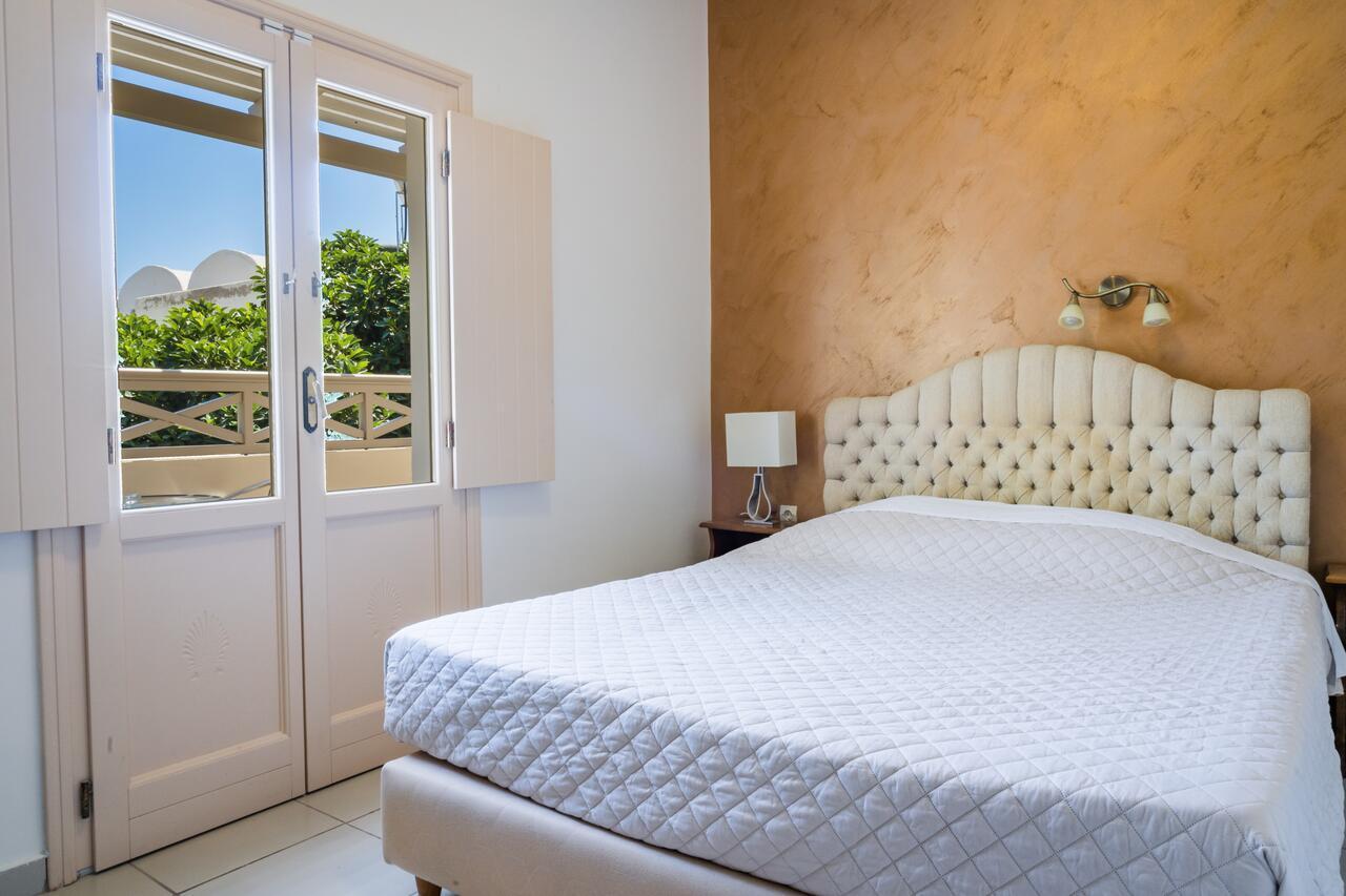 Rena Hotel Perissa (Santorini) Exterior photo